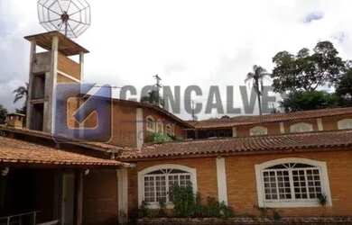 Imagem: A fazenda possui 4.000m² de Área e está localizado em Ibiúna