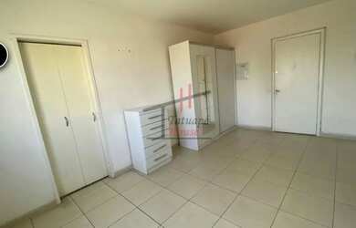 Imagem: O apartamento possui 1 Dormitório, 2 Banheiros, 1 Vaga na garagem