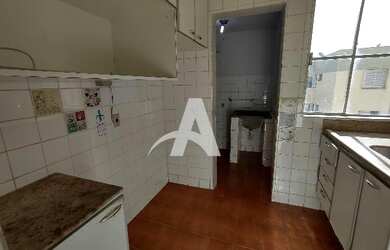 Imagem: O apartamento possui 3 Dormitórios, 1 Banheiro, 1 Vaga na garagem