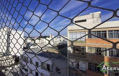 Imagem: O apartamento possui 2 Dormitórios, 2 Banheiros e 90m² de