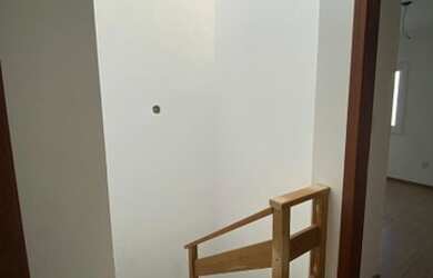 Imagem: A casa possui 3 Dormitórios, 3 Banheiros, 2 Vagas na garagem