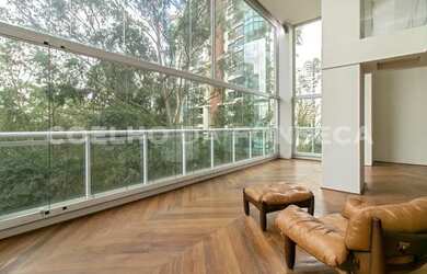 Imagem: O apartamento possui 4 Dormitórios, 4 Banheiros, 5 Vagas na