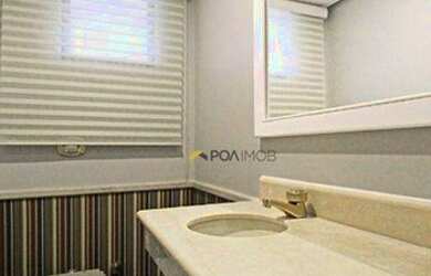 Imagem: O apartamento possui 3 Dormitórios, 1 Banheiro, 2 Vagas na