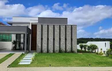 Imagem: A casa em condomínio possui 4 Dormitórios, 5 Banheiros, 4