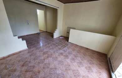 Imagem: A casa possui 2 Dormitórios, 1 Banheiro e 80m² de Área e