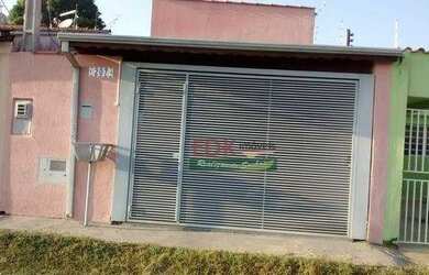 Imagem: A casa possui 2 Dormitórios, 1 Banheiro, 2 Vagas na garagem