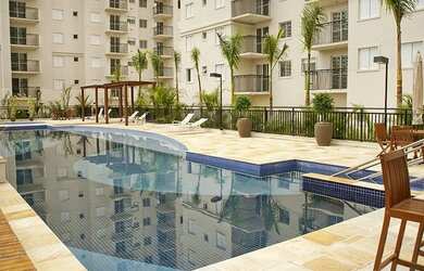 Imagem: O apartamento possui 2 Dormitórios, 1 Banheiro, 1 Vaga na garagem