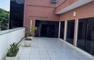 Imagem 13: Galpão/Depósito/Armazém para aluguel e venda possui 700 metros quadrados