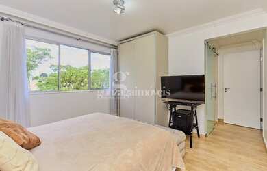 Imagem: O apartamento possui 3 Dormitórios, 2 Banheiros, 1 Vaga na