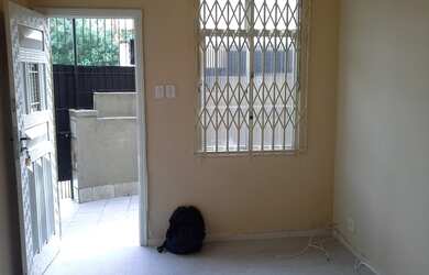 Imagem 3: Casa para aluguel. Varanda, Imóvel novo, 90m² de Áreae1 Vaga na garagem