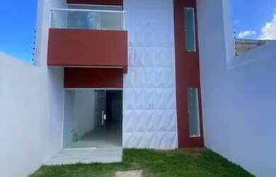 Imagem: A casa possui 3 Dormitórios, 3 Banheiros, 2 Vagas na garagem