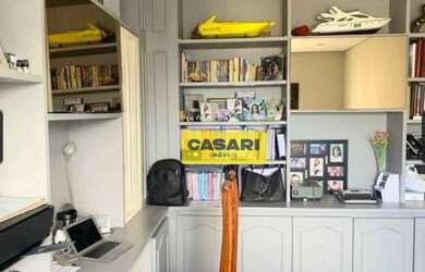 Imagem: O apartamento possui 4 Dormitórios, 5 Banheiros, 4 Vagas na