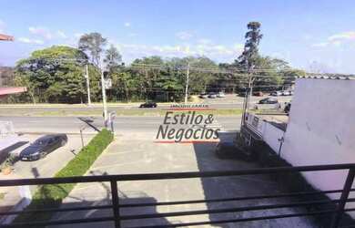 Imagem: O depósito possui 5 Vagas na garagem, 95m² de Área e está