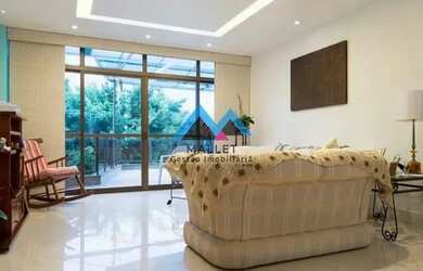 Imagem: O apartamento na cobertura à venda possui 5 Dormitórios, 5