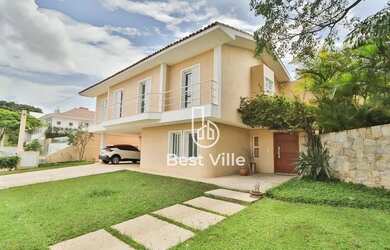 Imagem: A casa em condomínio possui 5 Dormitórios, 5 Banheiros, 4