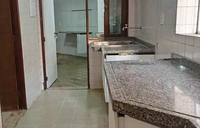 Imagem: O apartamento possui 4 Dormitórios, 3 Banheiros, 2 Vagas na