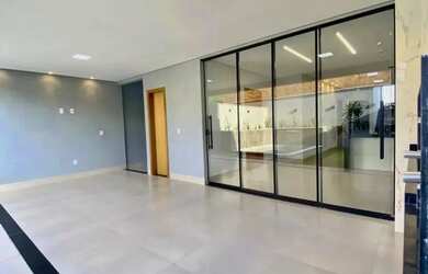 Imagem 6: Sobrado para venda com 217 metros quadrados com 4 quartos