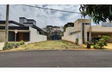 Imagem: O terreno possui 308m² de Área e está localizado em São