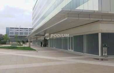 Imagem: O depósito possui 1 Vaga na garagem, 61m² de Área e está