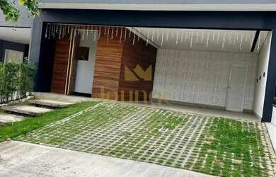 Imagem: A casa em condomínio possui 3 Dormitórios, 4 Banheiros, 2