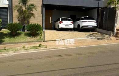 Imagem: A casa em condomínio possui 3 Dormitórios, 3 Banheiros, 4