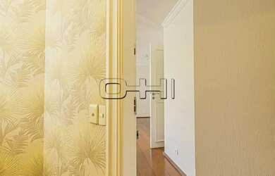 Imagem: O apartamento possui 3 Dormitórios, 2 Banheiros, 3 Vagas na