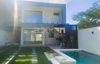 Imagem 2: Vargem Pequena Casa de Condomínio 4 quartos, sendo 4 suites