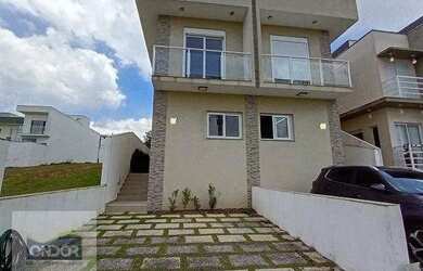 Imagem: A casa em condomínio possui 3 Dormitórios, 2 Banheiros, 2