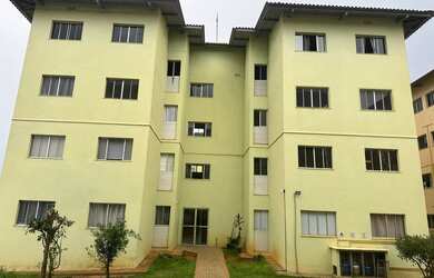 Imagem: O apartamento possui 2 Dormitórios, 1 Banheiro, 1 Vaga na garagem