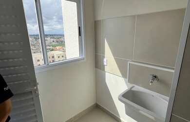 Imagem: O apartamento possui 2 Dormitórios, 2 Banheiros, 1 Vaga na