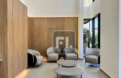 Imagem: O depósito possui 1 Vaga na garagem, 42m² de Área e está