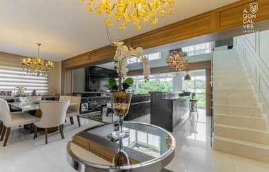 Imagem: O apartamento possui 3 Dormitórios, 4 Banheiros, 3 Vagas na