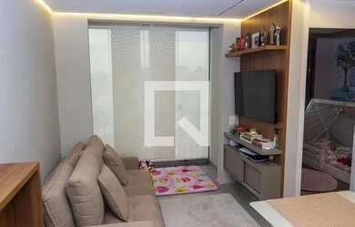 Imagem: O apartamento possui 2 Dormitórios, 1 Banheiro, 1 Vaga na garagem