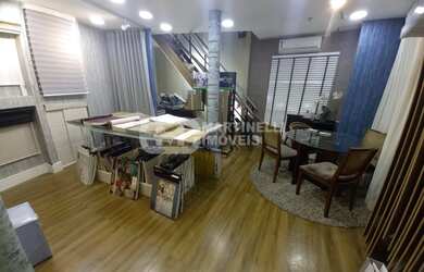 Imagem: O depósito possui 3 Vagas na garagem, 50m² de Área e está