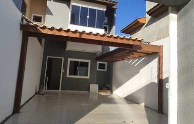 Imagem: A casa possui 2 Dormitórios, 1 Banheiro, 3 Vagas na garagem