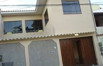 Imagem: A casa possui 2 Dormitórios, 2 Banheiros, 1 Vaga na garagem