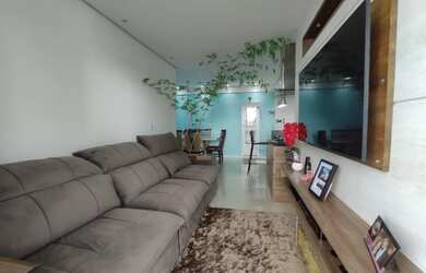 Imagem: O apartamento possui 2 Dormitórios, 2 Banheiros, 1 Vaga na