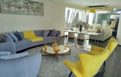 Imagem 9: Casa Itapuã E. 2.235m² de Área, 3 Vagas na garageme4 Dormitórios