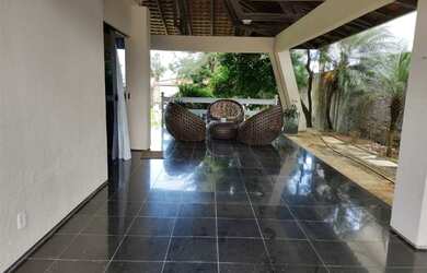 Imagem 4: Casa Itapuã E. 2.235m² de Área, 3 Vagas na garageme4 Dormitórios