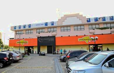 Imagem: O depósito possui 8m² de Área e está localizado em Barra