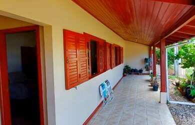 Imagem 5: Casa em Imbituba, no bairro Alto Arroio á 130 metros até a lagoa do...