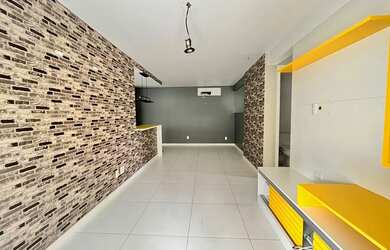 Imagem: O apartamento possui 3 Dormitórios, 3 Banheiros, 2 Vagas na