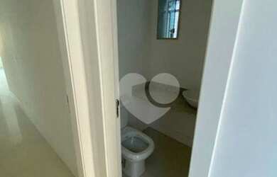 Imagem: O apartamento na cobertura possui 3 Dormitórios, 5 Banheiros