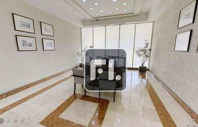 Imagem: O depósito possui 5 Vagas na garagem, 385m² de Área e está