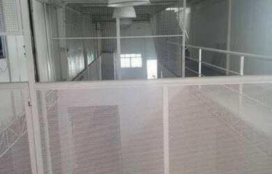 Imagem: O depósito possui 1000m² de Área e está localizado em Santa