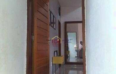 Imagem: A casa possui 2 Dormitórios, 2 Banheiros, 5 Vagas na garagem