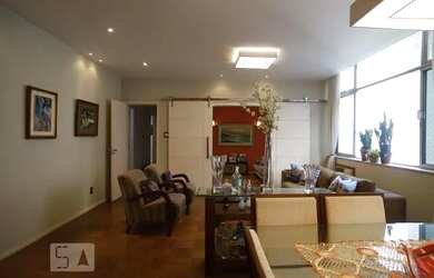 Imagem: O apartamento possui 4 Dormitórios, 3 Banheiros, 1 Vaga na