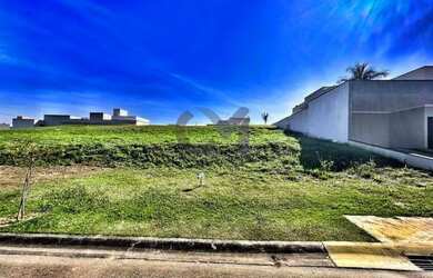 Imagem: O terreno possui 420m² de Área e Imóvel novo e está localizado