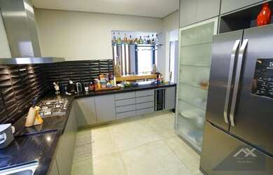 Imagem 16: Casa Villaggio I. 218m² de Área, 4 Vagas na garageme3 Dormitórios