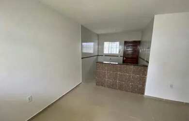 Imagem: A casa possui 2 Dormitórios, 1 Banheiro, 1 Vaga na garagem